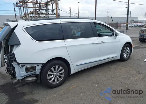 2017 Chrysler Pacifica Touring-L from USA, damaged, VIN 2C4RC1BG2HR613138